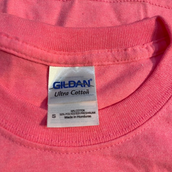 Delta Phi Epsilon T-Shirt Letters, size Small - Picture 3 of 3